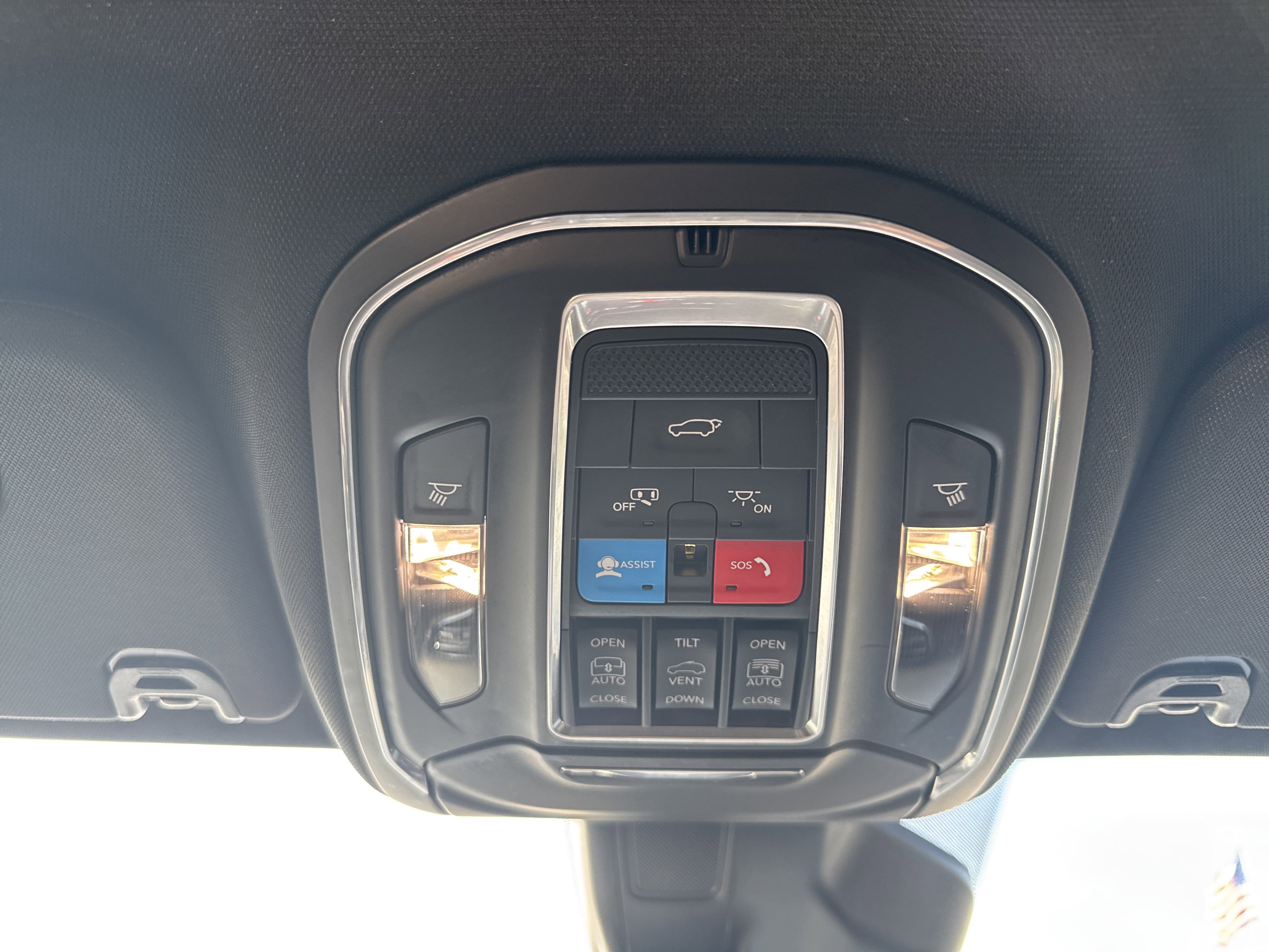 Used 2022 Jeep Wagoneer Series III w/ Premium Group I image 26