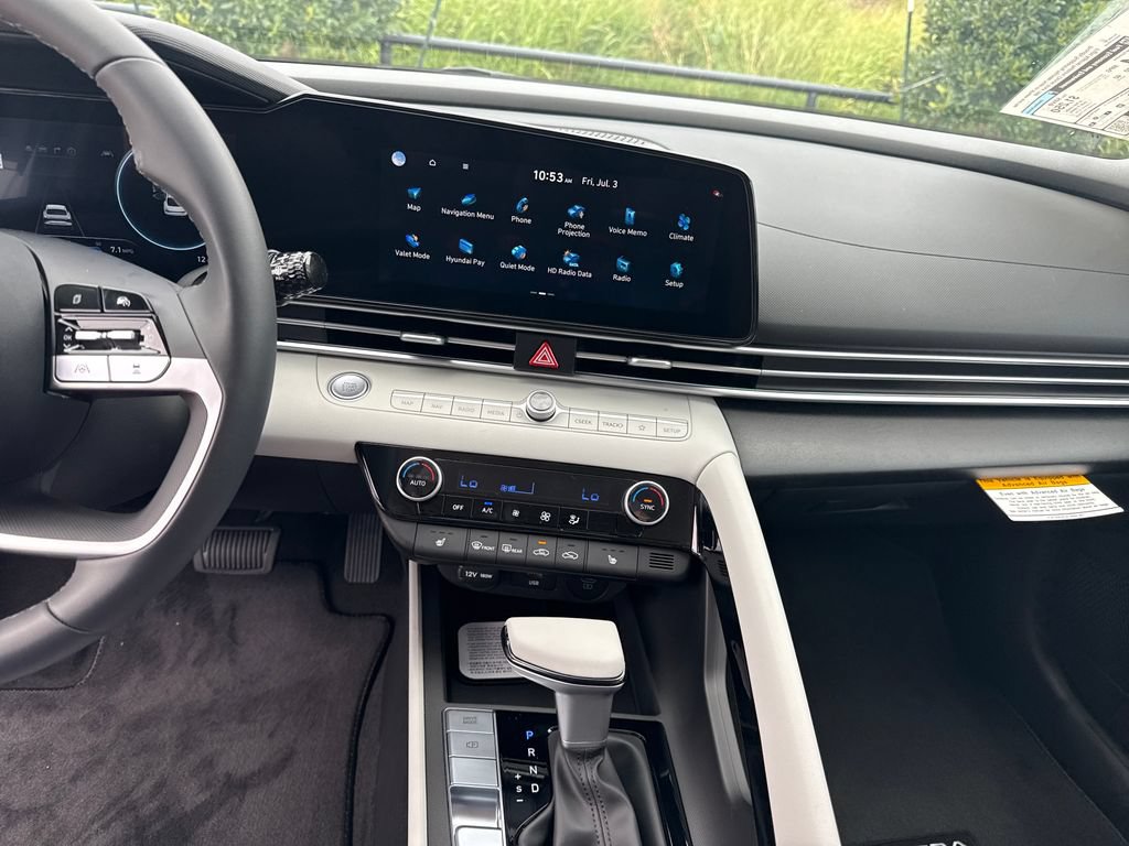New 2026 Hyundai Elantra Limited FWD image 23