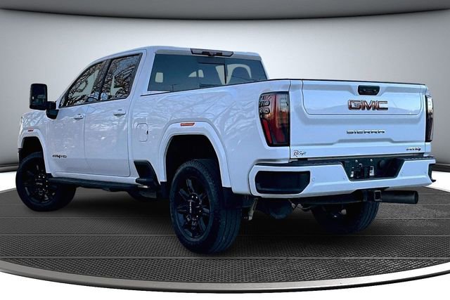 Used 2024 GMC Sierra 2500 AT4 w/ Technology Package image 4