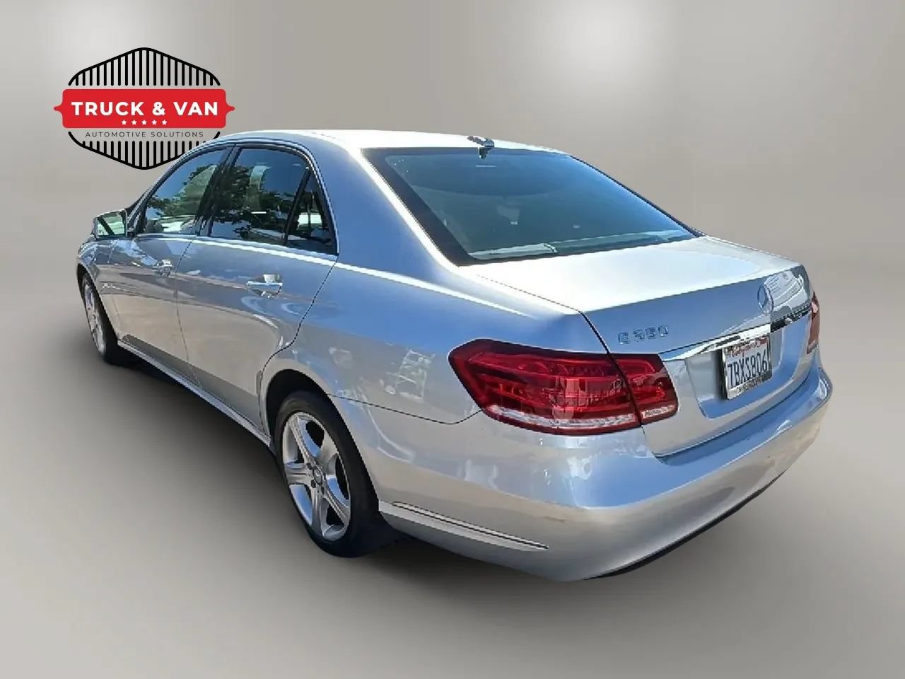 Used 2014 Mercedes-Benz E 350 Sedan image 3