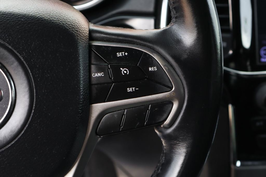 Used 2019 Jeep Grand Cherokee Altitude image 24