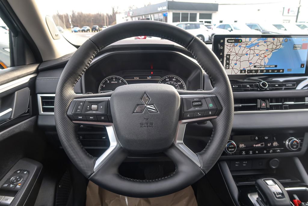 New 2026 Mitsubishi Outlander AWD image 30