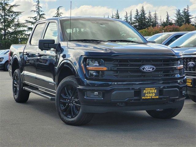 New 2025 Ford F150 XLT w/ Equipment Group 302A MID