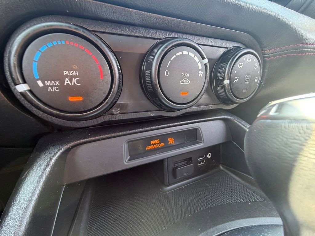 Used 2016 MAZDA MX-5 Miata Club image 14