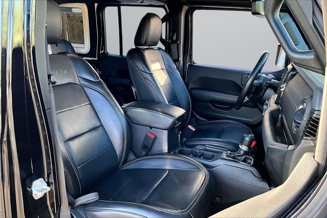 Certified 2023 Jeep Wrangler Sahara w/ Cold Weather Group image 23