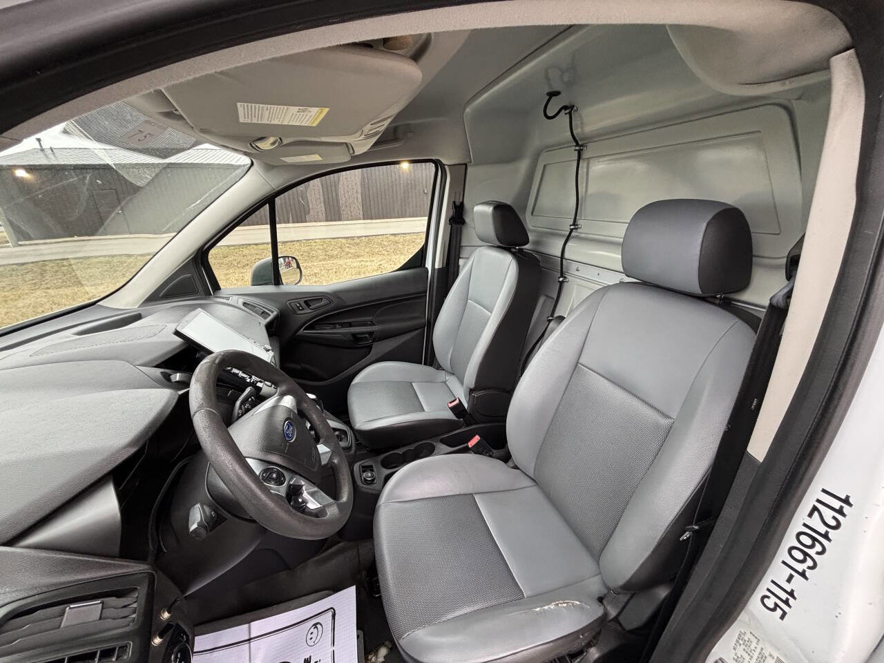 Used 2015 Ford Transit Connect XL image 8