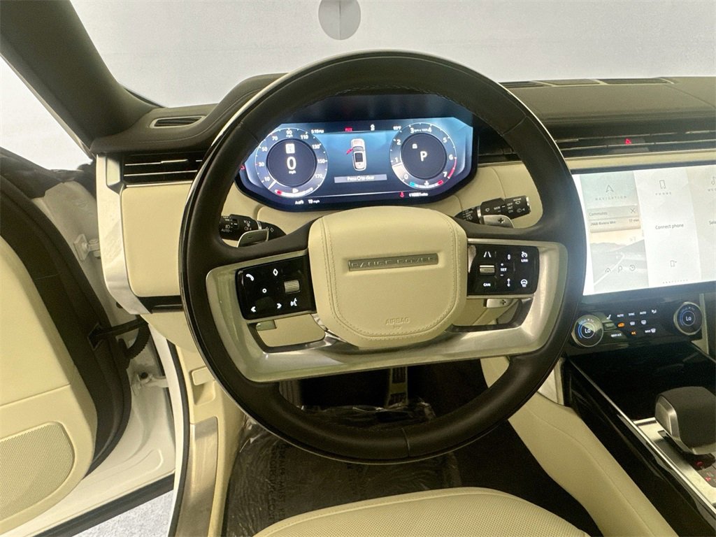 Used 2023 Land Rover Range Rover SE image 11