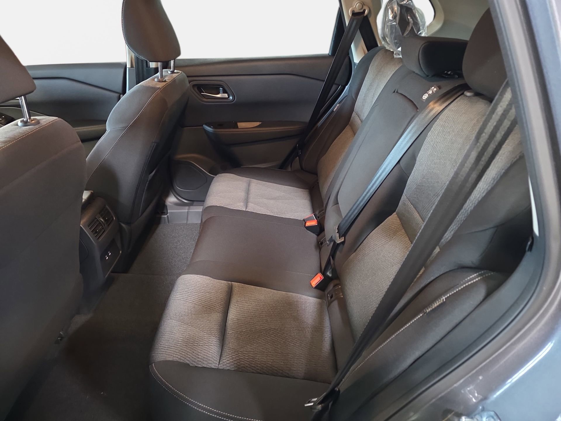 New 2026 Nissan Rogue SV w/ Cold Weather Package FWD image 14