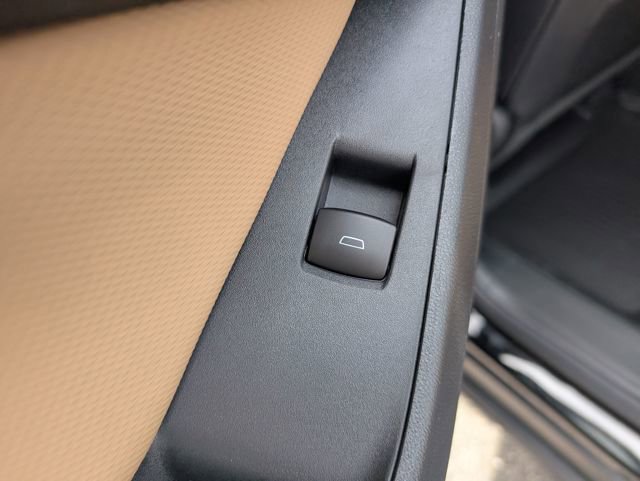 New 2026 Chevrolet Equinox ACTIV w/ Convenience Package III FWD image 11