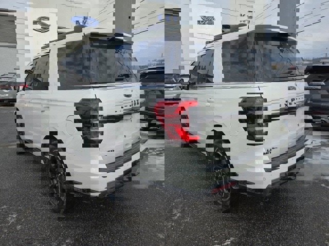 Used 2024 Ford Expedition Limited image 18