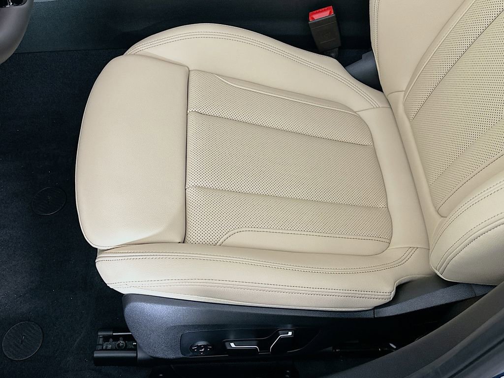 New 2026 BMW 330i xDrive Sedan w/ Premium Package image 26