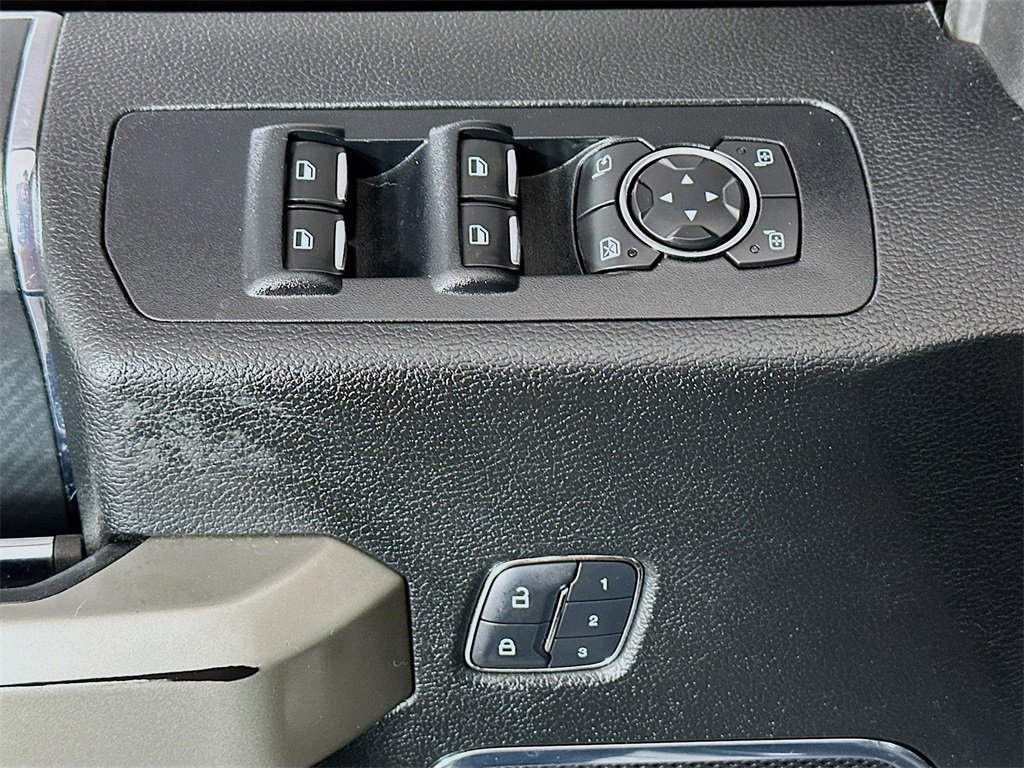 Used 2018 Ford F150 Lariat w/ Equipment Group 502A Luxury image 18