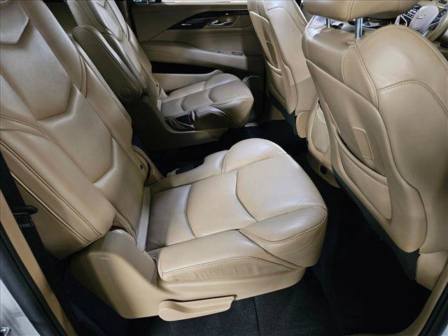 Used 2019 Cadillac Escalade ESV Platinum AWD/4WD image 18