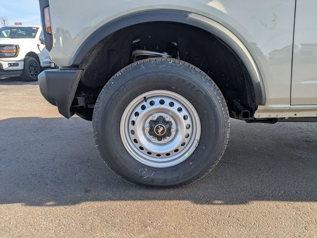 New 2025 Ford Bronco 4-Door image 12