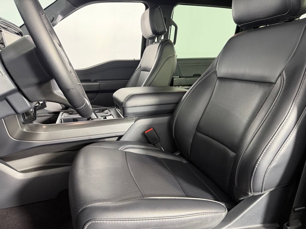Used 2025 Ford F150 Lariat AWD/4WD image 24