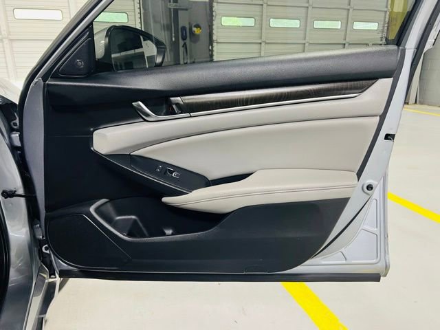 Used 2020 Honda Accord EX-L image 33