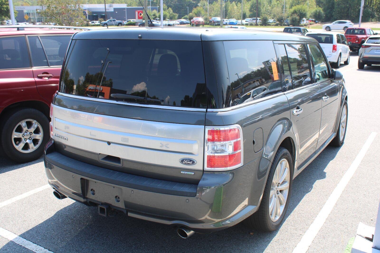 Used 2019 Ford Flex Limited w/ Equipment Group 303A AWD/4WD image 6