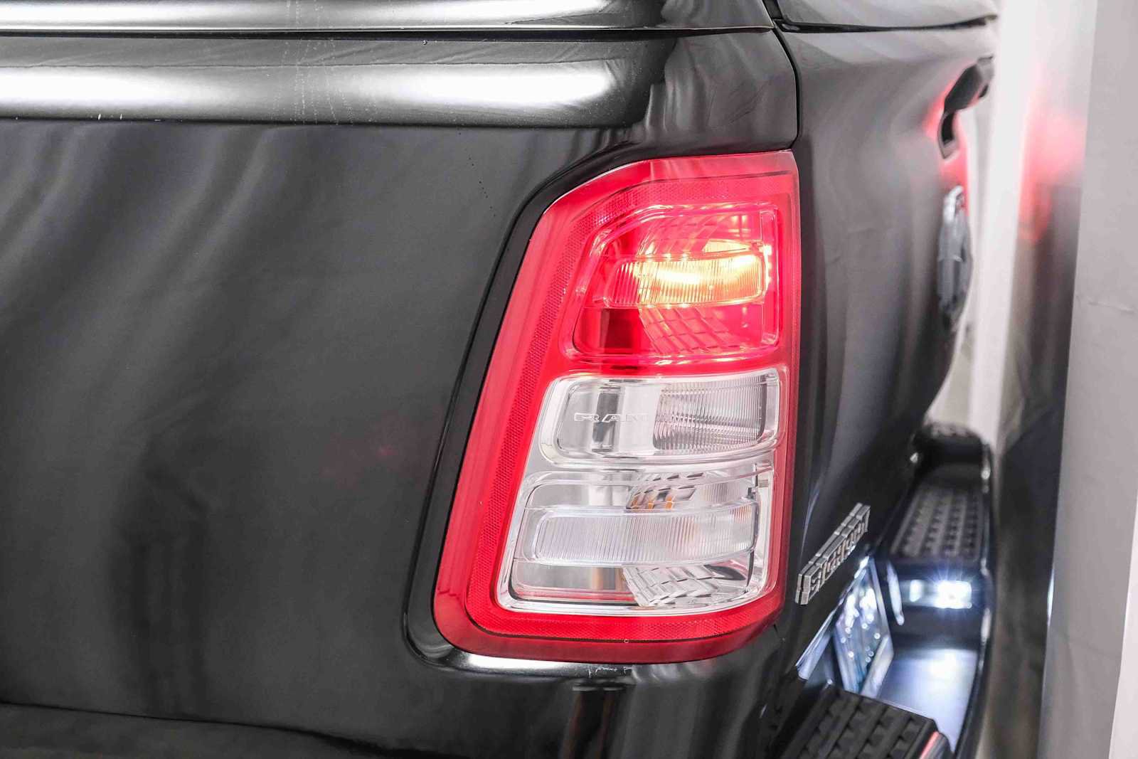 Used 2023 RAM 1500 Big Horn AWD/4WD image 7