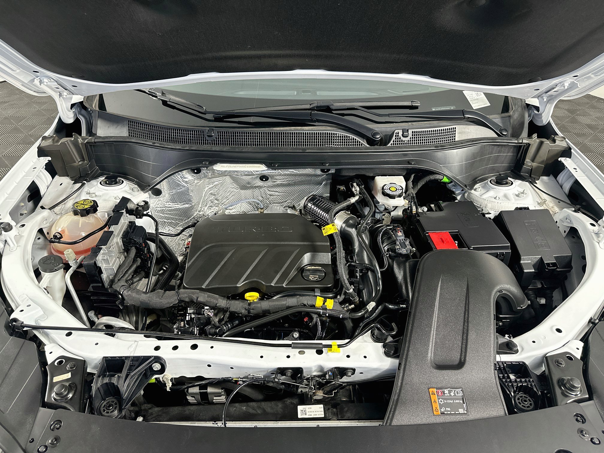 Used 2025 Chevrolet Trax LT FWD image 33