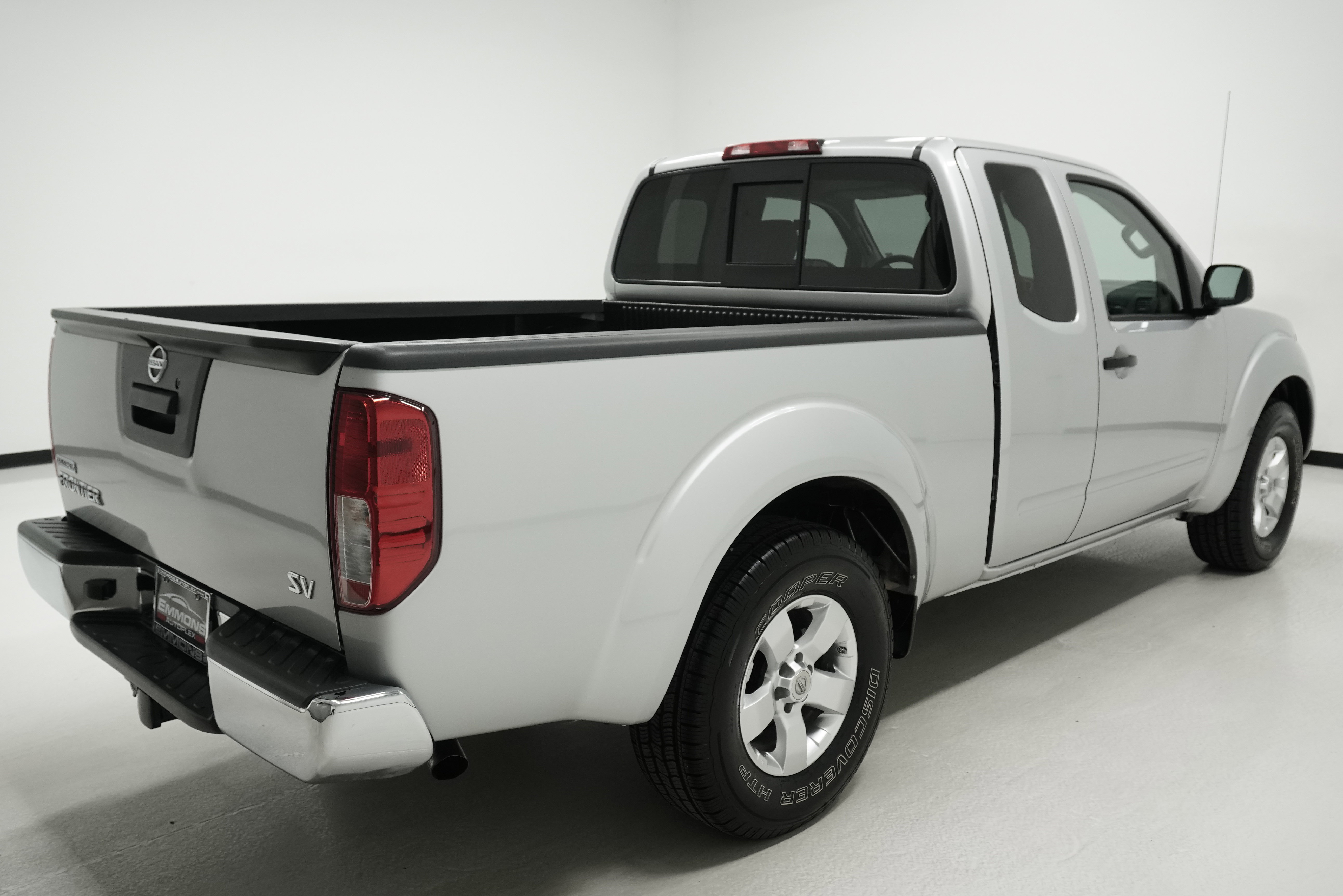 Used 2013 Nissan Frontier SV image 4