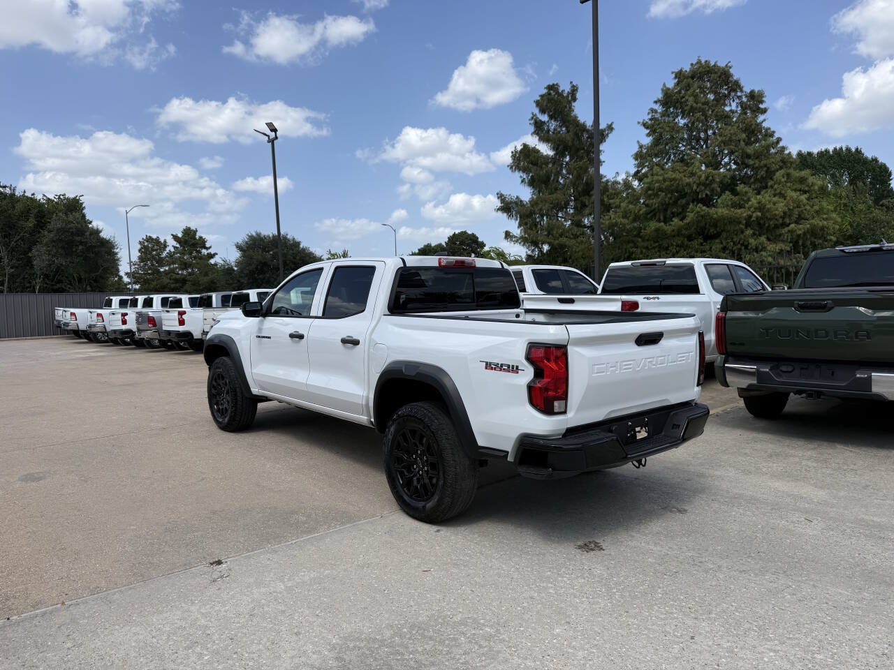 Used 2024 Chevrolet Colorado Trail Boss AWD/4WD image 4