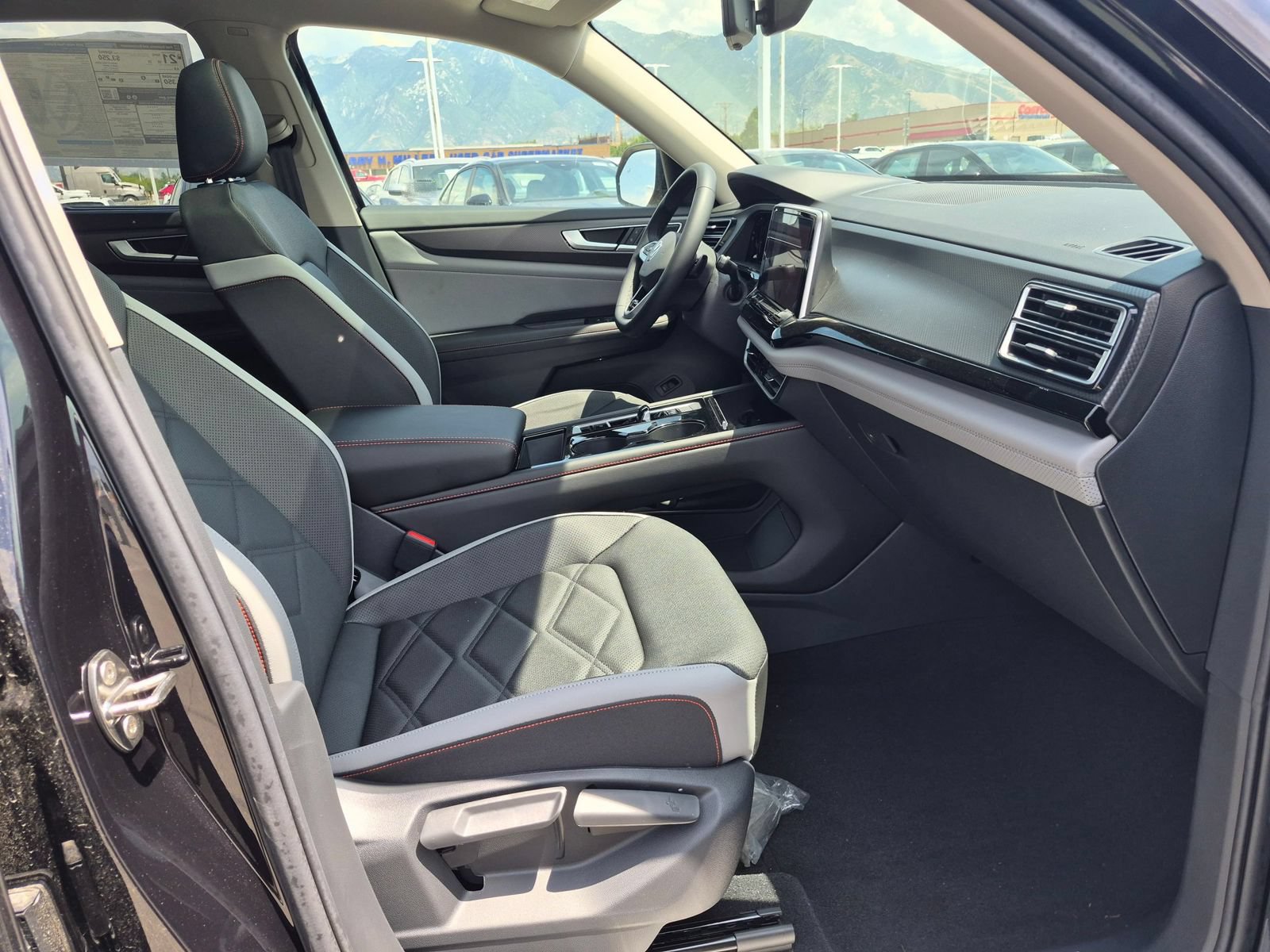 New 2026 Volkswagen Atlas Peak Edition AWD/4WD image 28