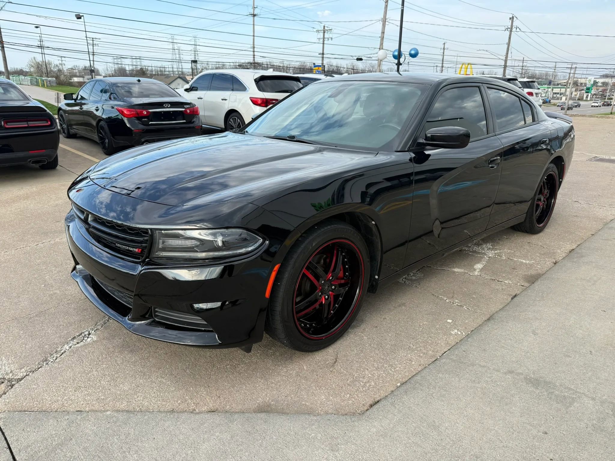 Used 2020 Dodge Charger SXT w/ Blacktop Package RWD image 6