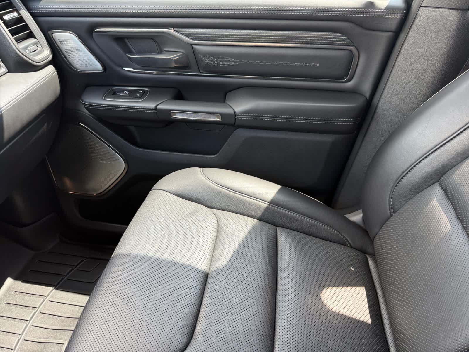 Used 2019 RAM 1500 Limited AWD/4WD image 23