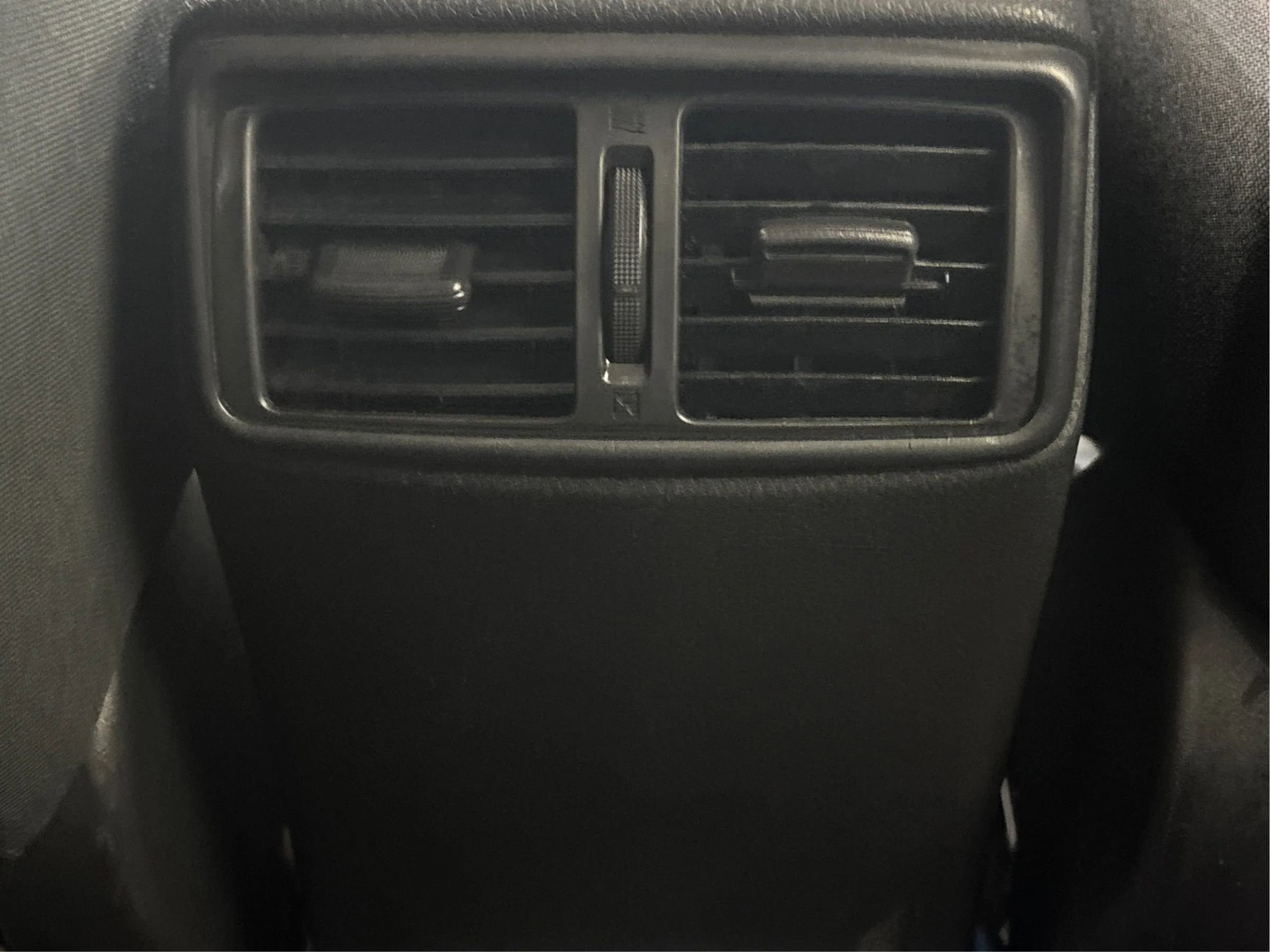 Used 2017 Nissan Rogue SV w/ Midnight Edition Package image 28