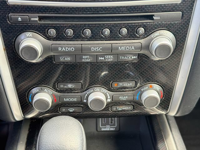 Used 2020 Nissan Pathfinder SL AWD/4WD image 17