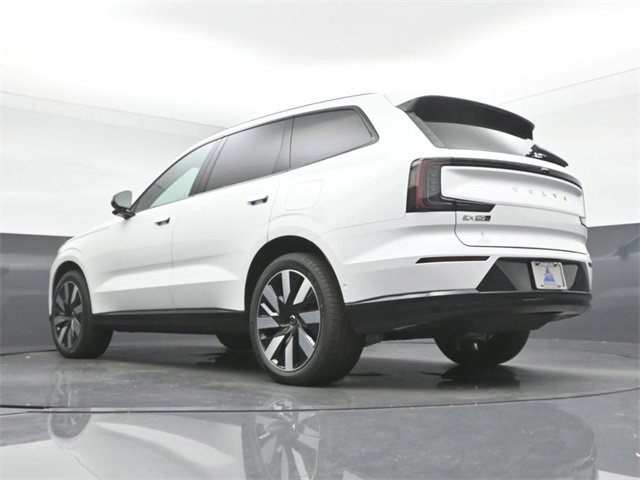 New 2025 Volvo EX90 Plus w/ Protection Package Premier image 38