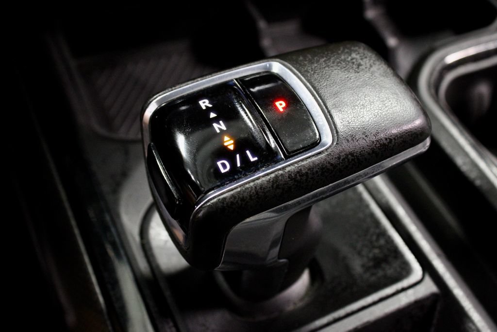 Used 2023 Chevrolet Silverado 1500 ZR2 w/ Technology Package AWD/4WD image 33