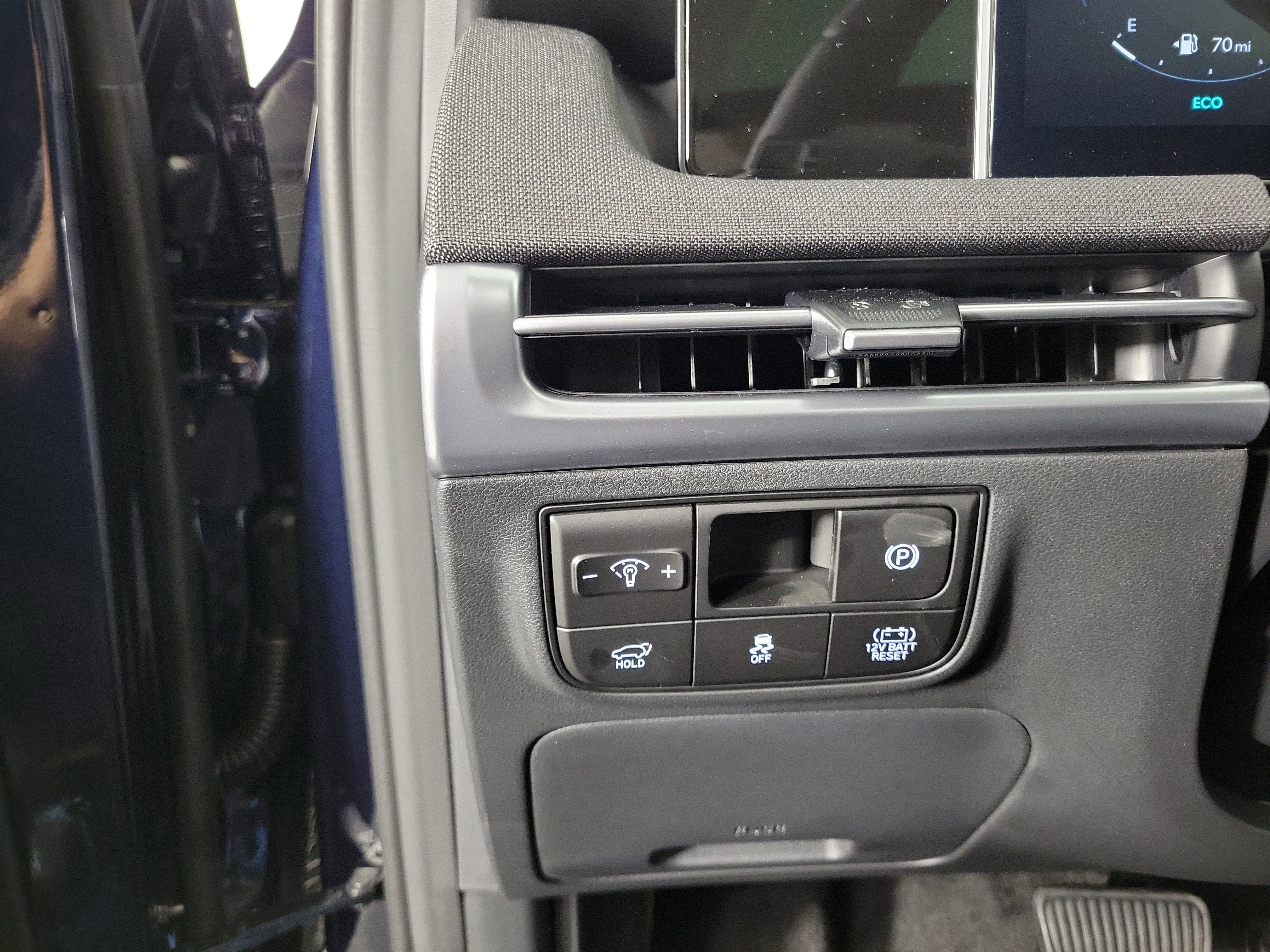 New 2025 Hyundai Tucson Limited w/ Tow & Go Package image 22