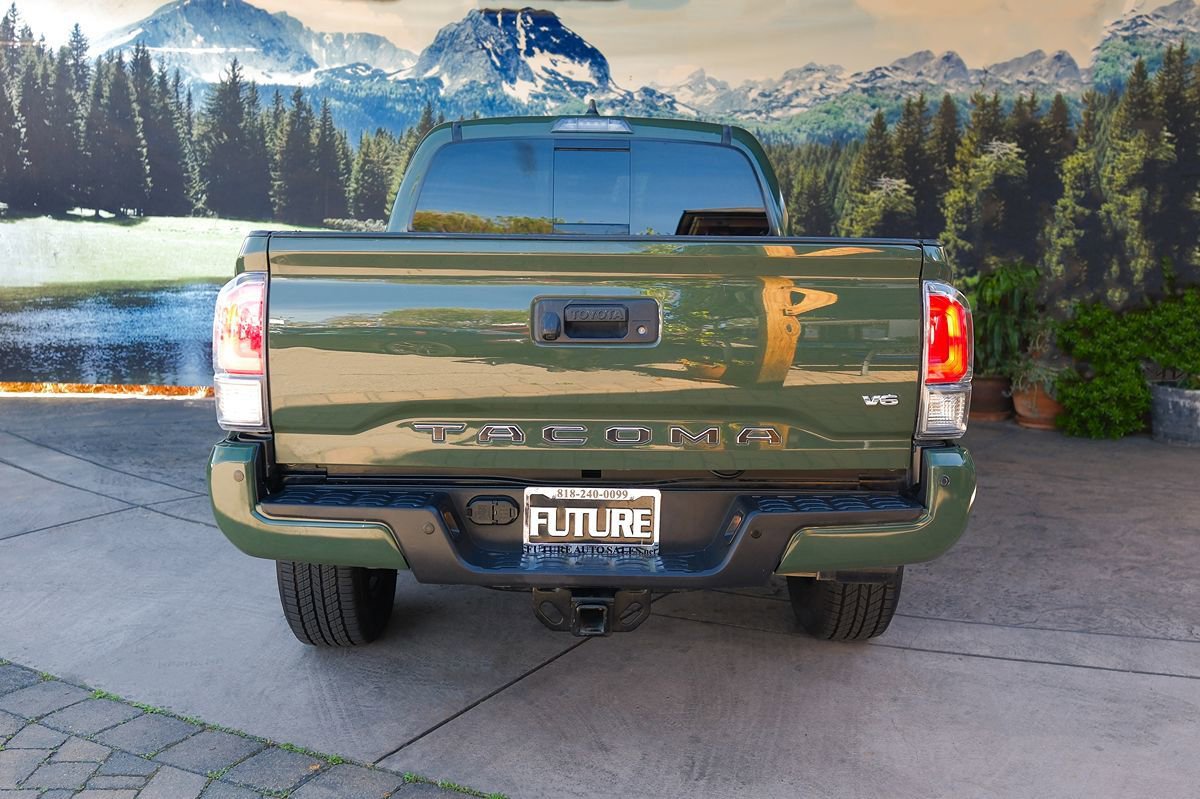 Used 2021 Toyota Tacoma TRD Sport w/ Technology Package image 5