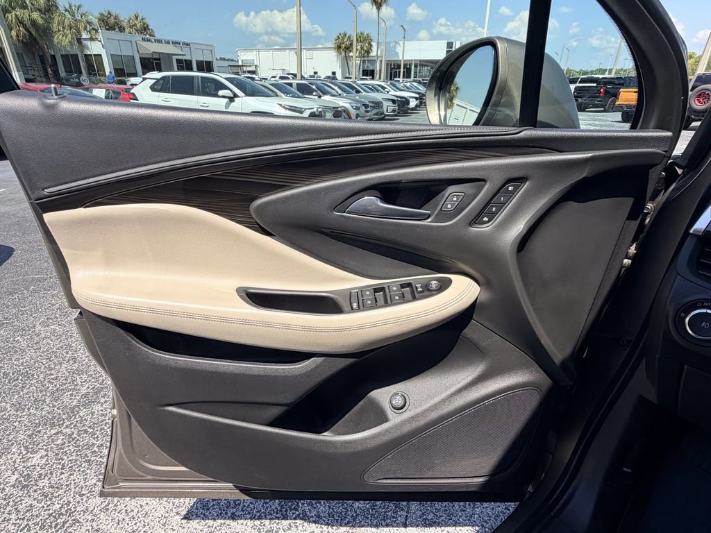 Used 2019 Buick Envision Essence image 23