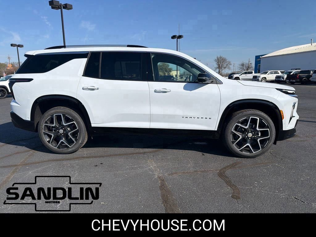 New 2026 Chevrolet Traverse High Country FWD image 2