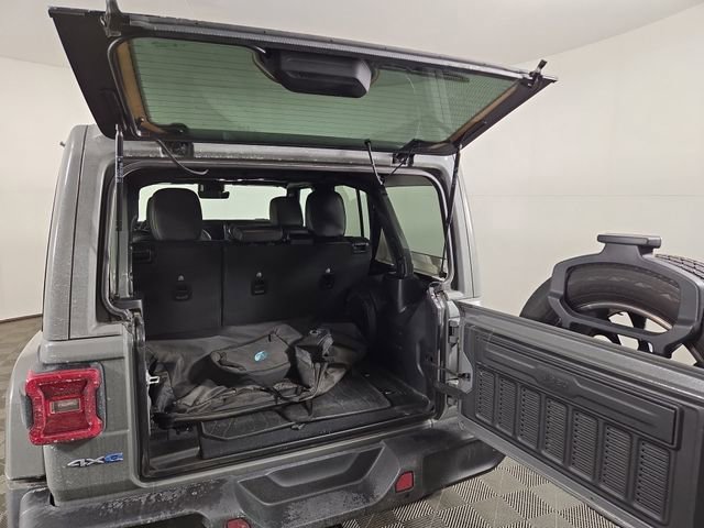 Used 2022 Jeep Wrangler Unlimited Sahara w/ Cold Weather Group image 32