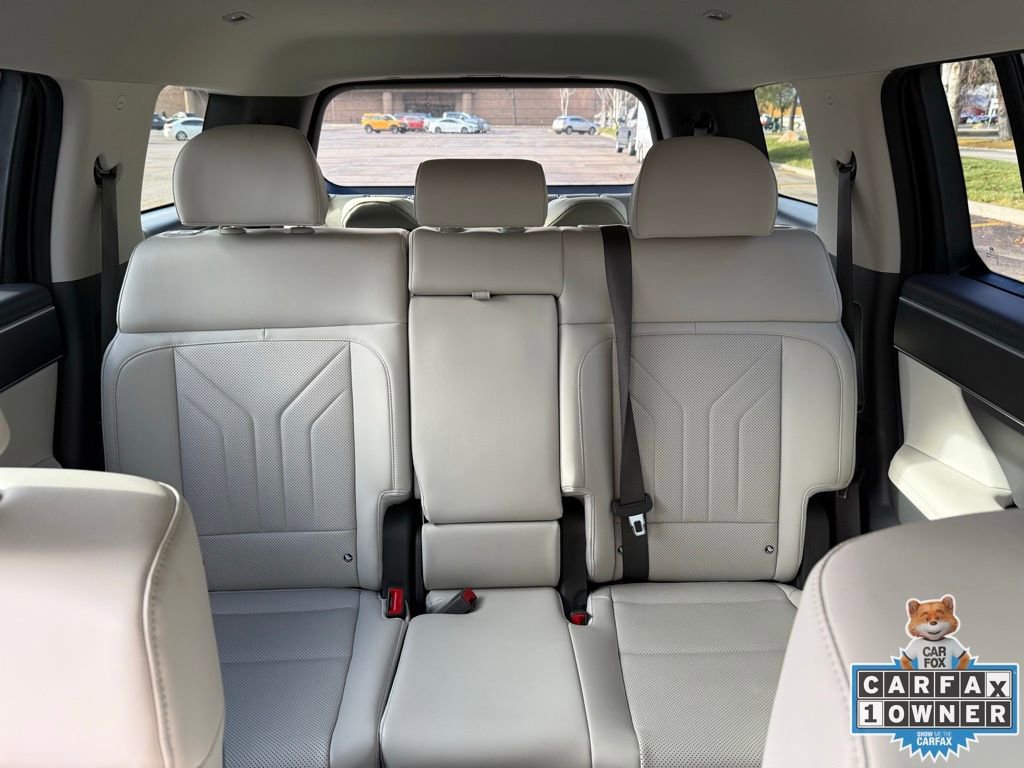 Used 2025 Hyundai Santa Fe SEL image 18