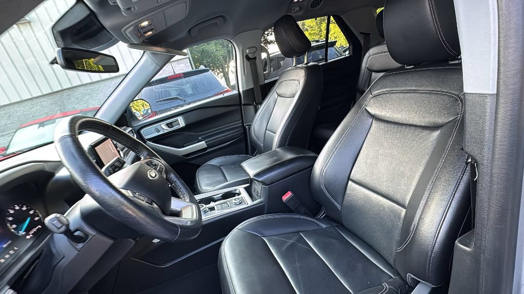 Used 2021 Ford Explorer Limited AWD/4WD image 28