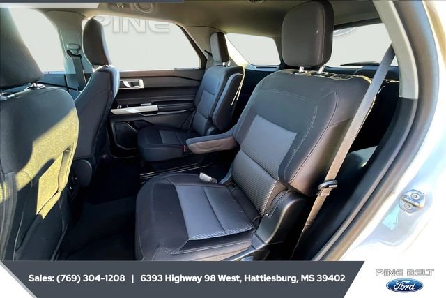 Used 2023 Ford Explorer XLT image 19