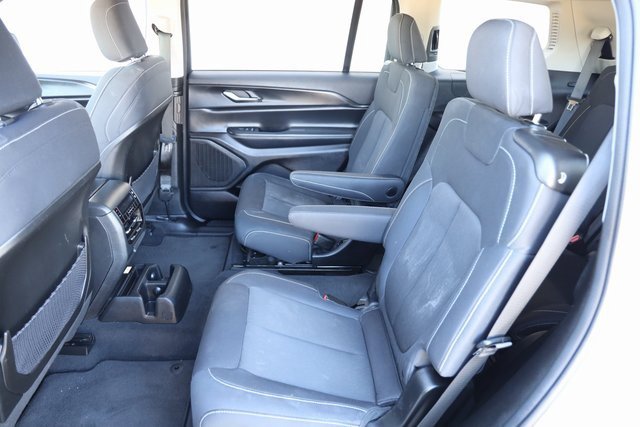 Used 2024 Jeep Grand Cherokee L Laredo w/ Luxury Tech Group I image 12