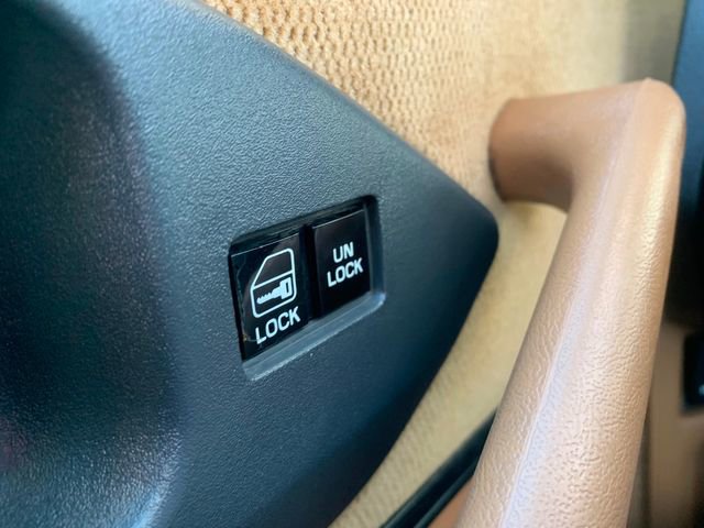 Used 1991 Pontiac Firebird Convertible image 26