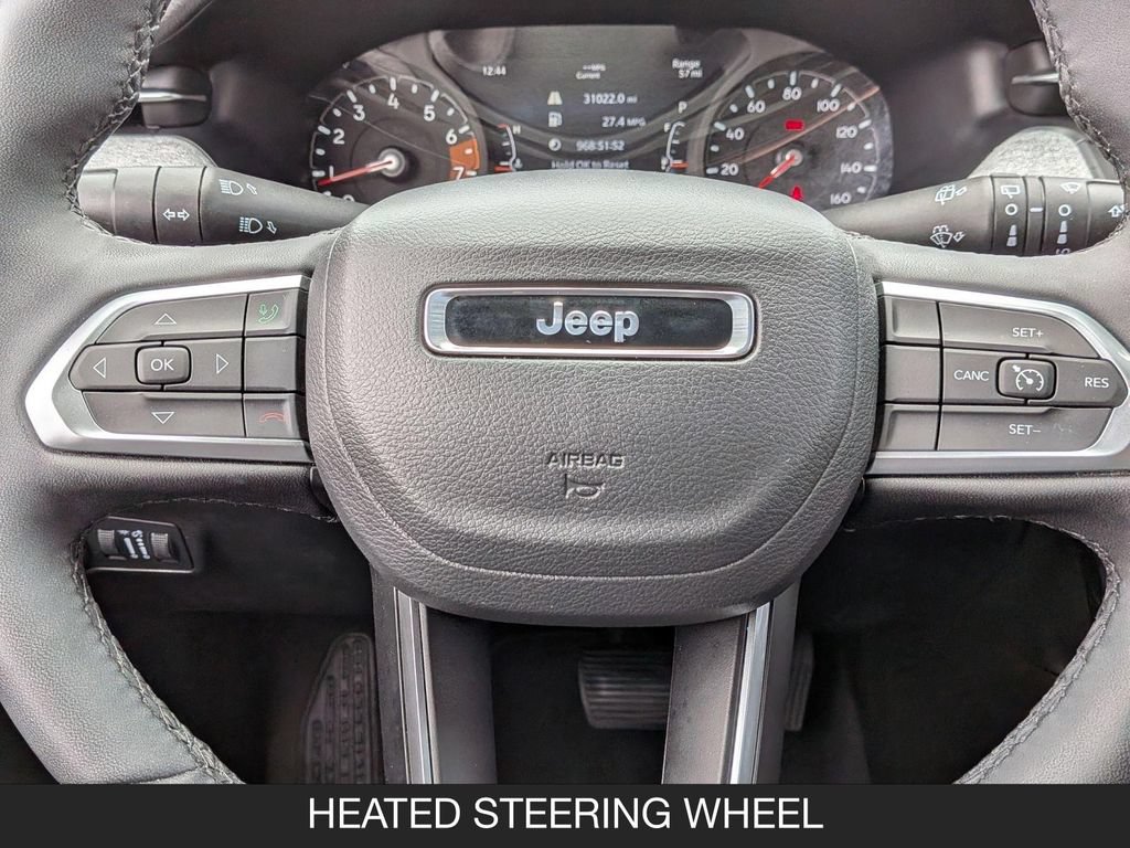Used 2025 Jeep Compass Latitude AWD/4WD image 12