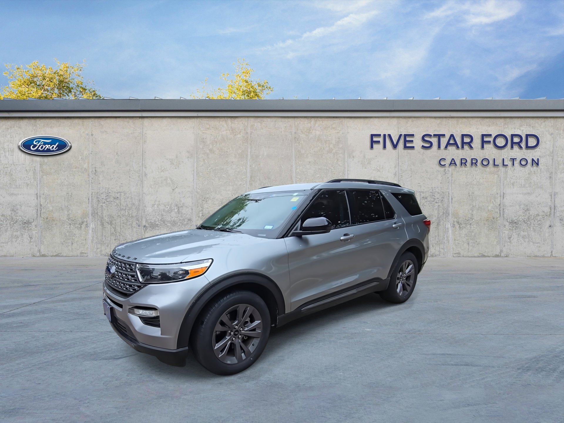 Certified 2022 Ford Explorer XLT w/ Equipment Group 202A RWD image 4