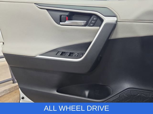Used 2020 Toyota RAV4 Limited w/ Limited Grade Weather Package image 27