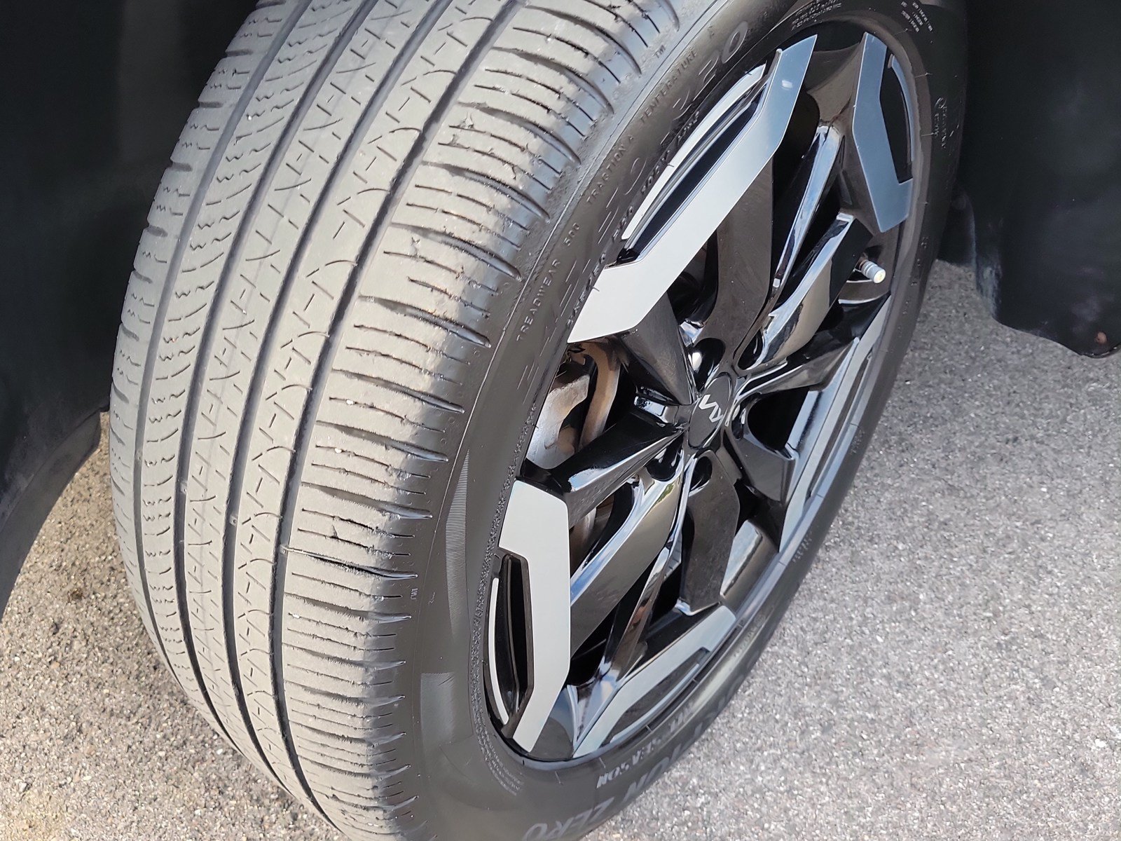 Used 2023 Kia Telluride EX FWD image 11