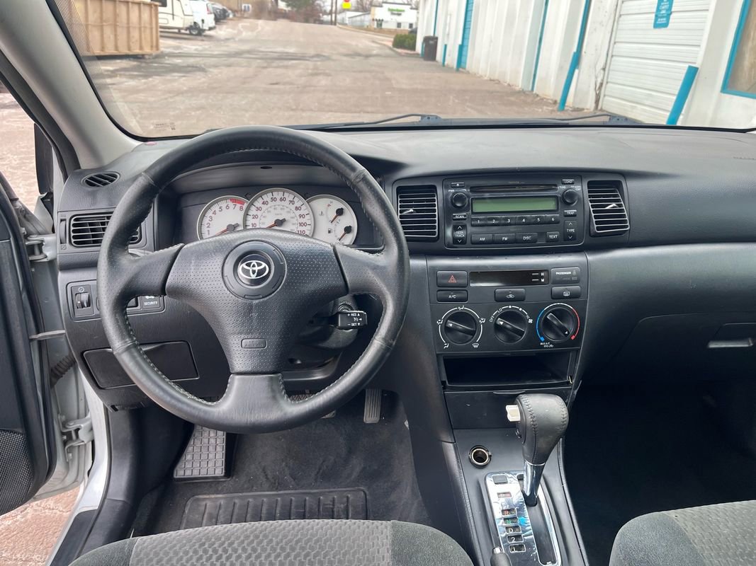 Used 2006 Toyota Corolla CE image 9
