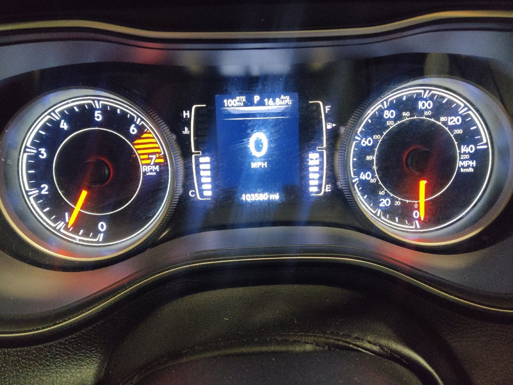 Used 2020 Jeep Cherokee Latitude Plus FWD image 23