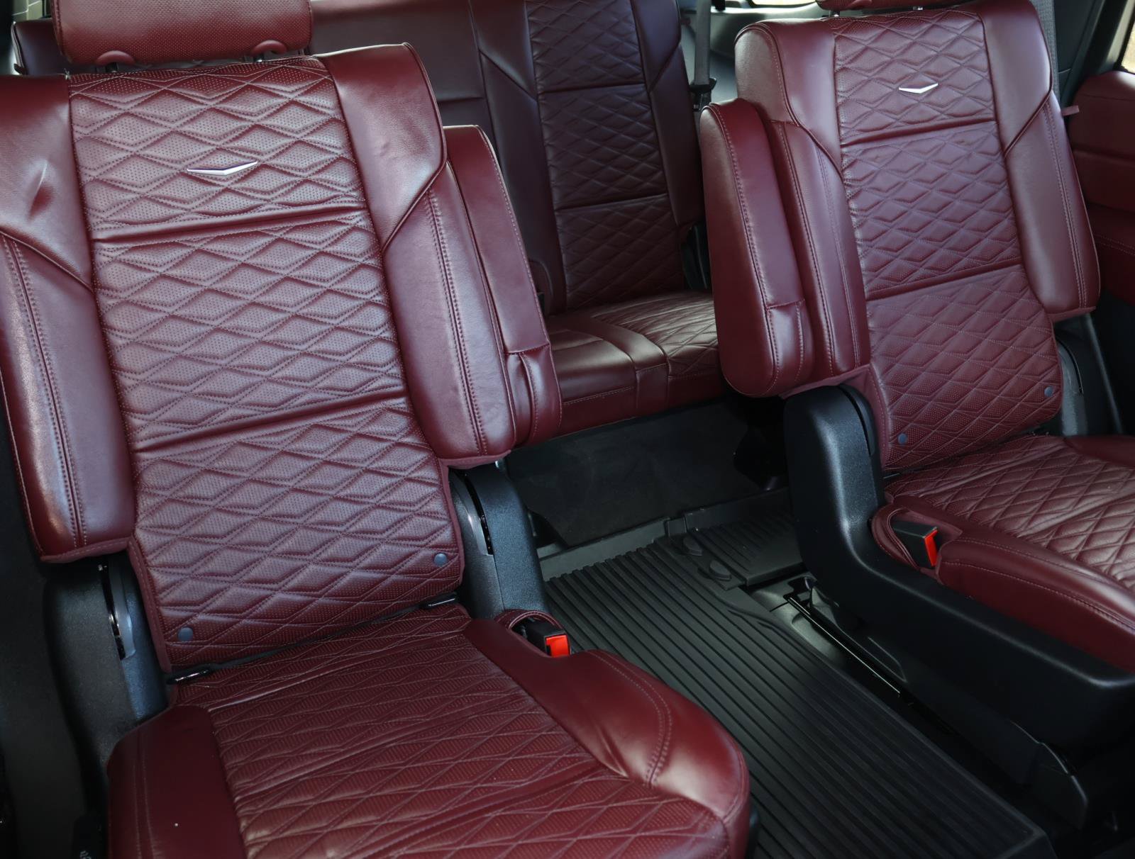 Certified 2026 Cadillac Escalade Luxury w/ LPO, Floor Liner Package AWD/4WD image 26