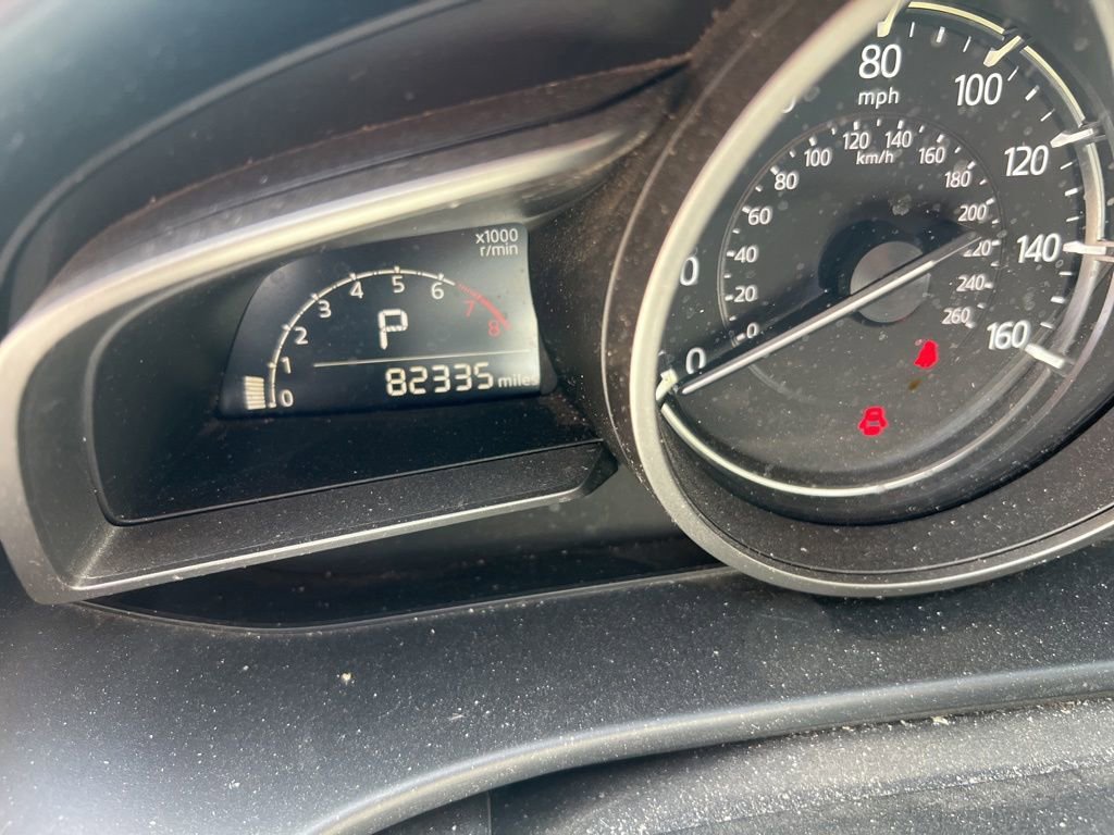 Used 2018 MAZDA MAZDA3 Sport w/ Preferred Equipment Package FWD image 4